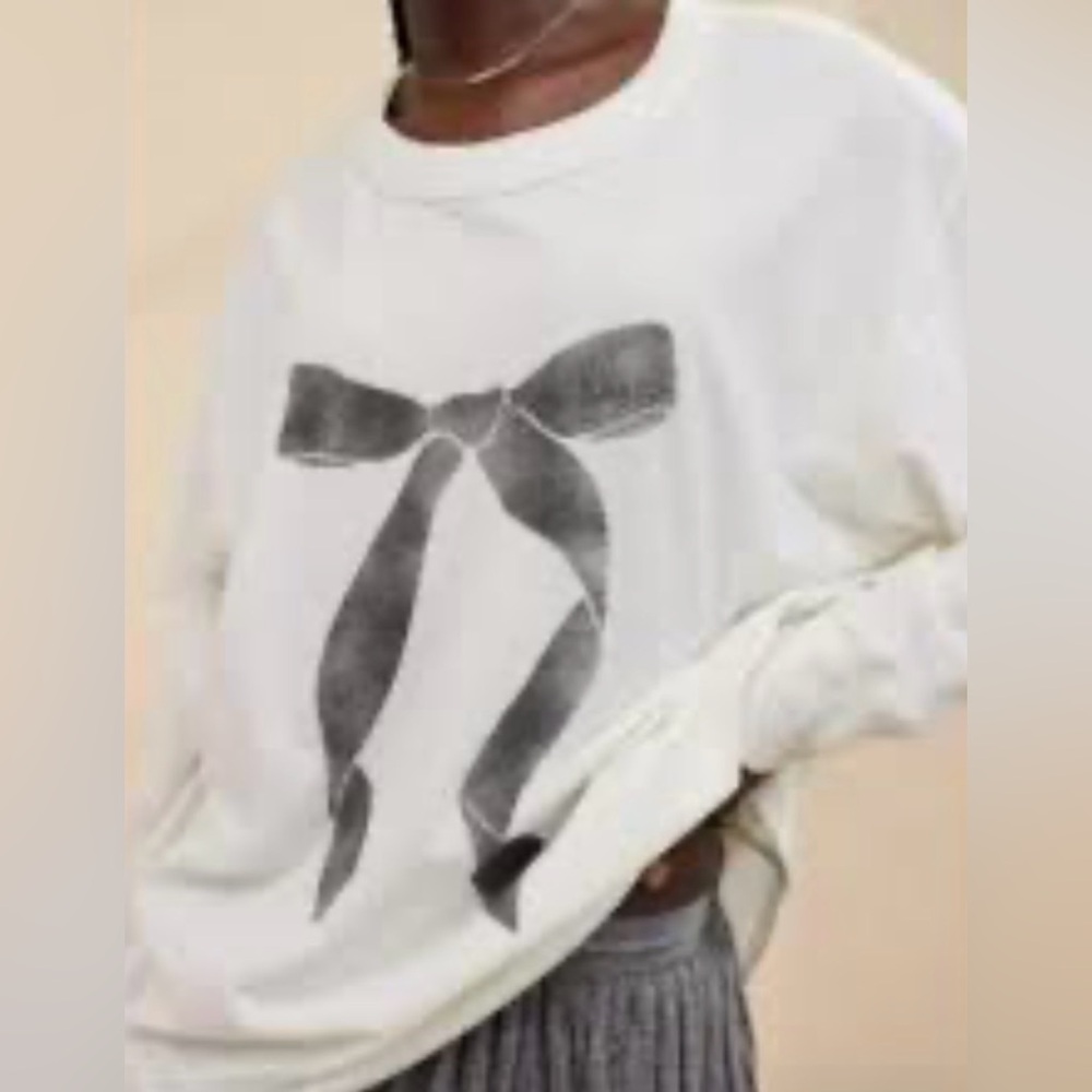 Aerie Cozy Oversized Boyfriend Graphic T-shirt Soft Muslin Cream Charcoal Bow XS - Picture 4 of 11